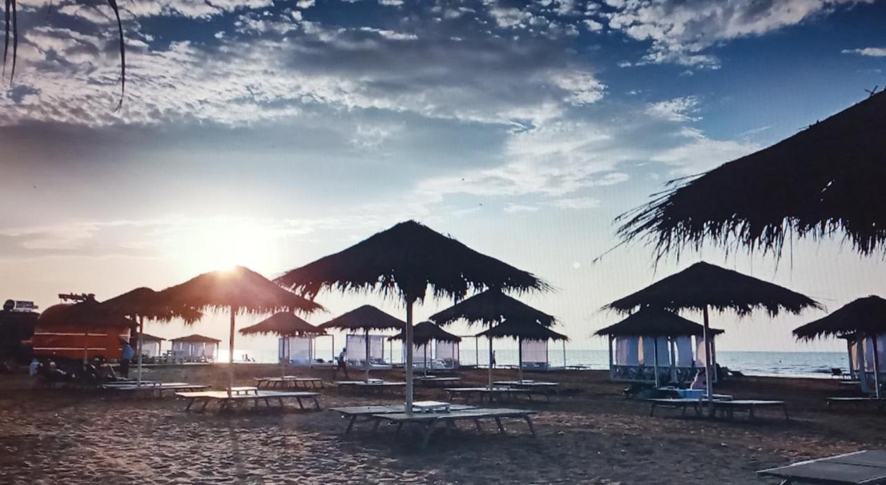 Hotel Sea Breeze Nardaran Esterno foto